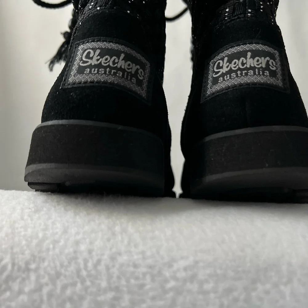Skechers size faux